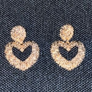 TEXTURED GOLD HEART SHAPED DROP EARRINGS